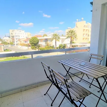 Apartment The Urban Oasis - Comfort 2br Near The Center, 200mbit Internet And Smart Tv