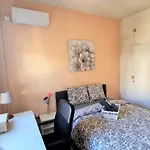 Lejlighed The Urban Oasis - Comfort 2br Near The Center, 200mbit Internet And Smart Tv Larnaca