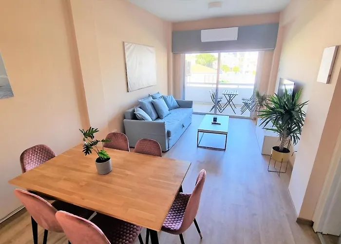 The Urban Oasis - Comfort 2br Near The Center, 200mbit Internet And Smart Tv Διαμέρισμα *