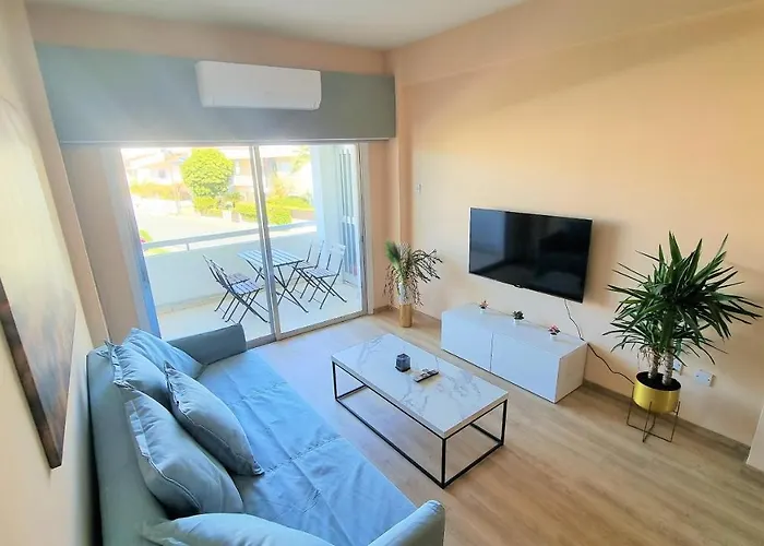 The Urban Oasis - Comfort 2br Near The Center, 200mbit Internet And Smart Tv ラルナカ