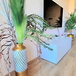 The Urban Oasis - Comfort 2br Near The Center, 200mbit Internet And Smart Tv Apartamento