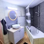 The Urban Oasis - Comfort 2br Near The Center, 200mbit Internet And Smart Tv * Lárnaca